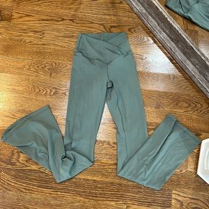 aerie offline flare leggings